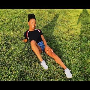 Meet your Posher, Lauryn